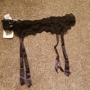 Lingerie Garter 💄never worn💄